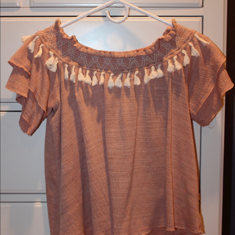 Cute Tassel Top!